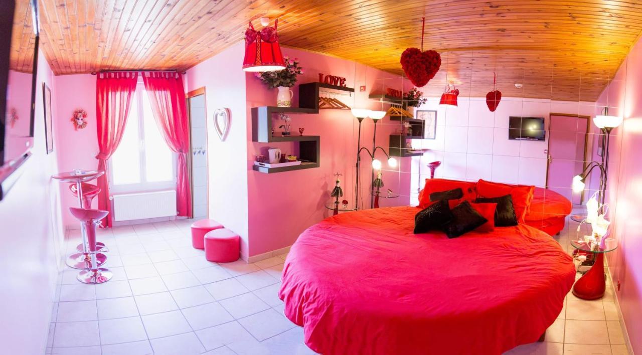 Domaine Bacchus Bed and Breakfast Reuil-sur-Marne Exteriör bild