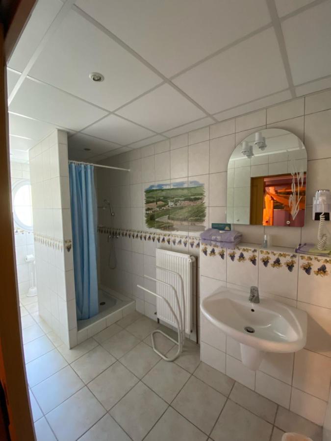 Domaine Bacchus Bed and Breakfast Reuil-sur-Marne Exteriör bild