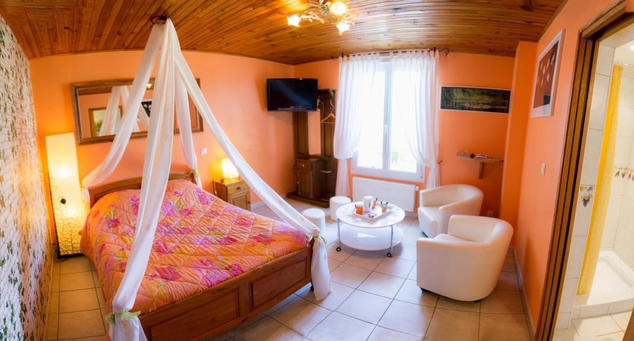 Domaine Bacchus Bed and Breakfast Reuil-sur-Marne Exteriör bild