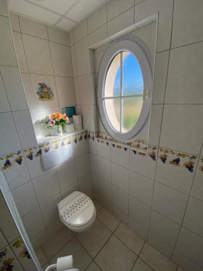 Domaine Bacchus Bed and Breakfast Reuil-sur-Marne Exteriör bild