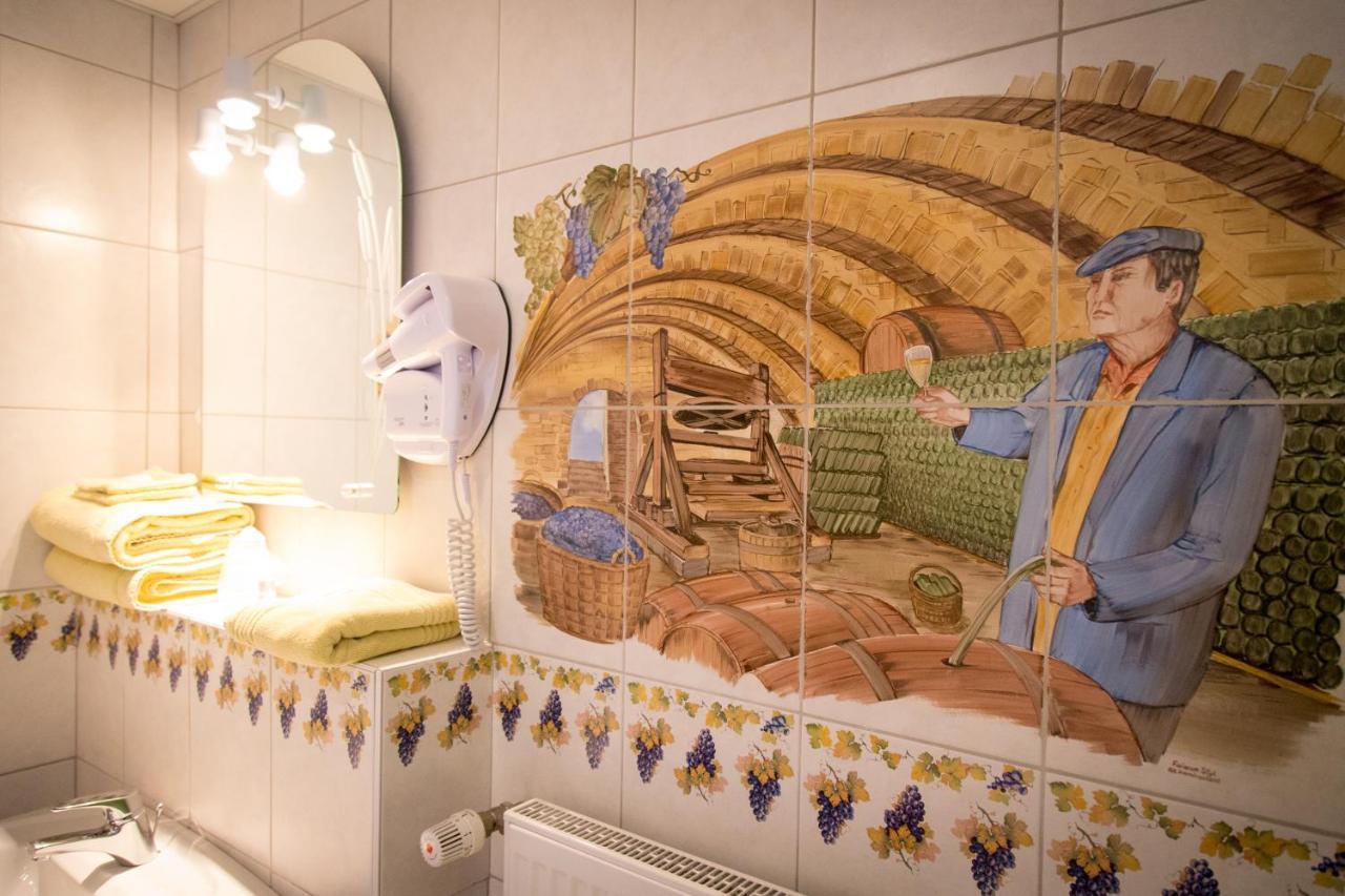 Domaine Bacchus Bed and Breakfast Reuil-sur-Marne Exteriör bild
