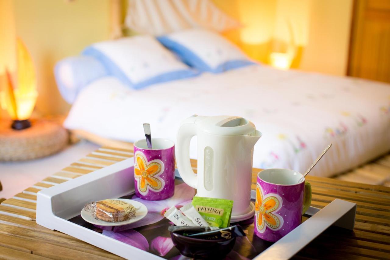 Domaine Bacchus Bed and Breakfast Reuil-sur-Marne Exteriör bild