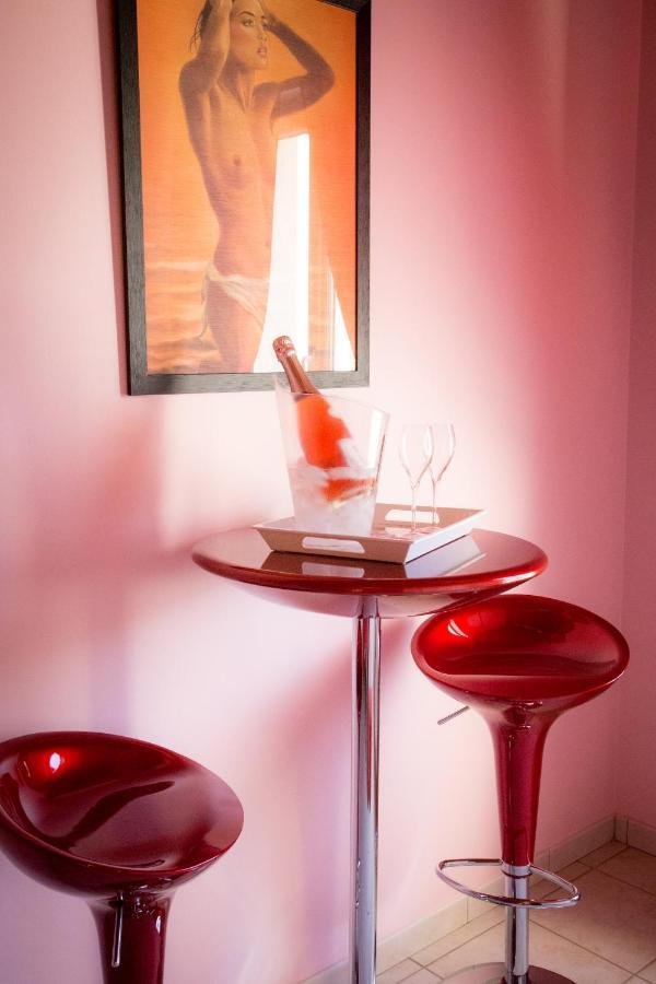 Domaine Bacchus Bed and Breakfast Reuil-sur-Marne Exteriör bild